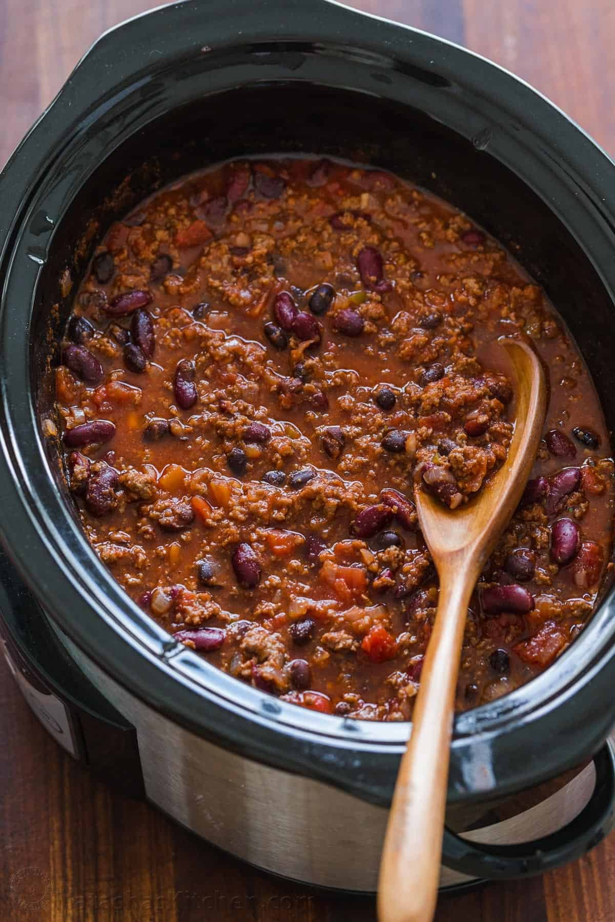 Beef chili in crockpot
