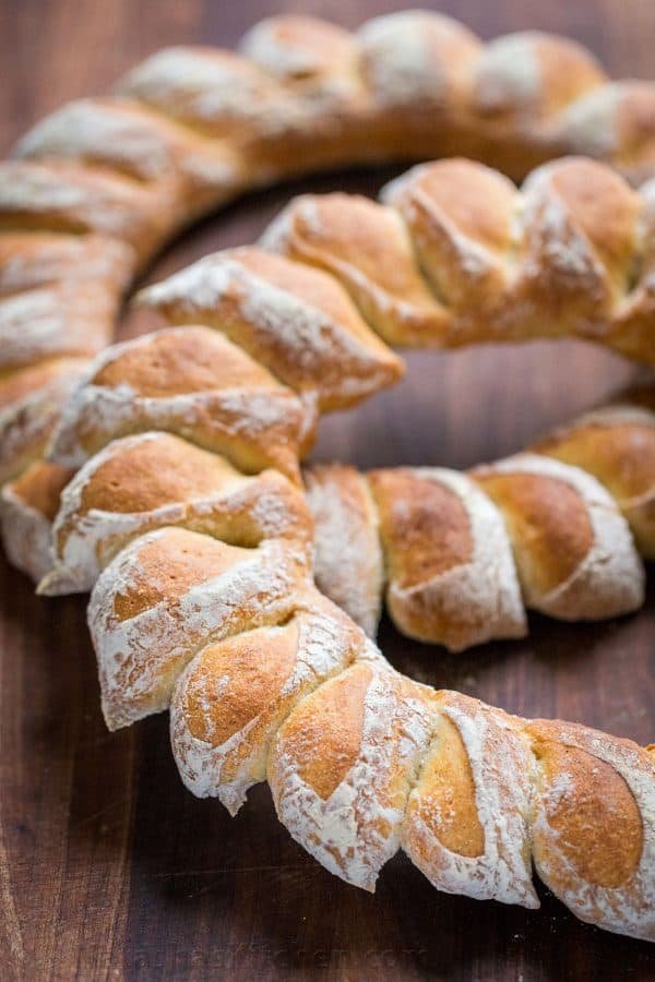 How to Make a Wreath Bread with DIY video! Wreath bread has a crisp crackly crust and super soft center. Surprisingly easy and impressive Christmas bread wreath!