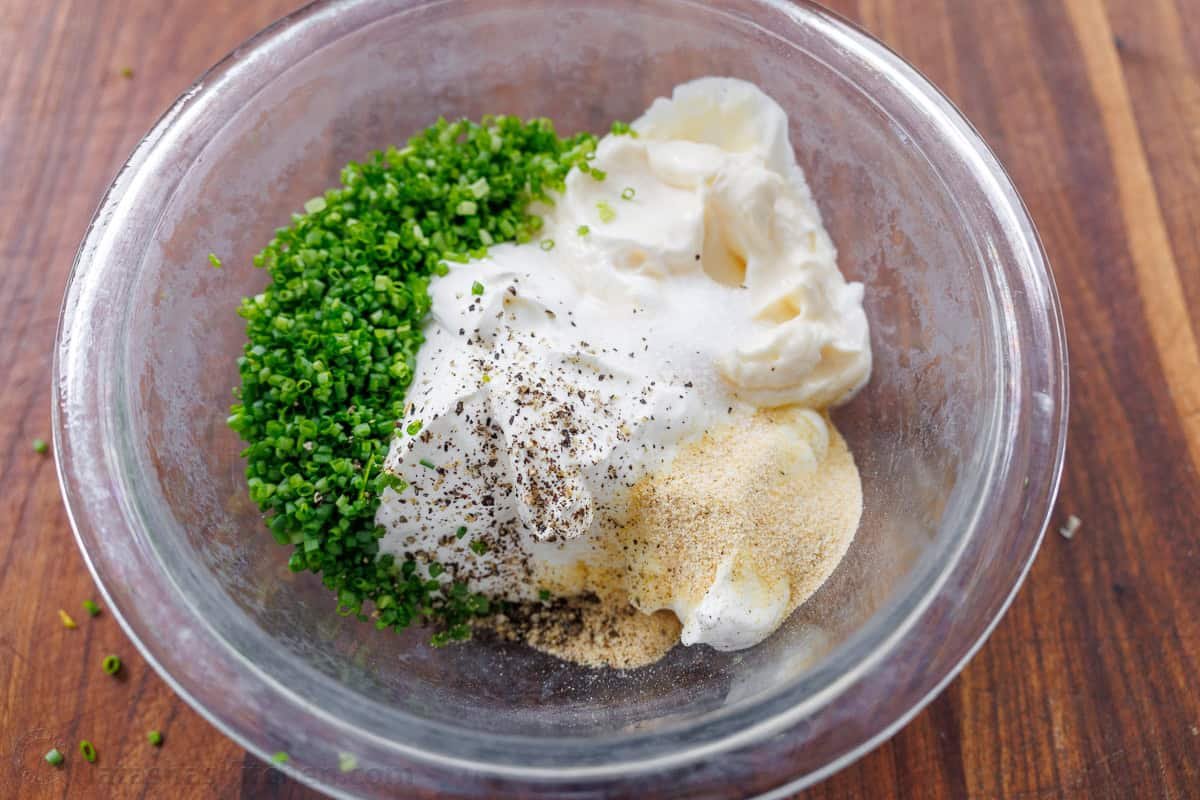 Easy Ranch Dip Recipe is ready in under 5 minutes with the best flavor and perfect thickness for dipping fresh vegetables and finger foods. How to make vegetable sauce using sour cream, chives, salt, pepper, mayo, and garlic powder