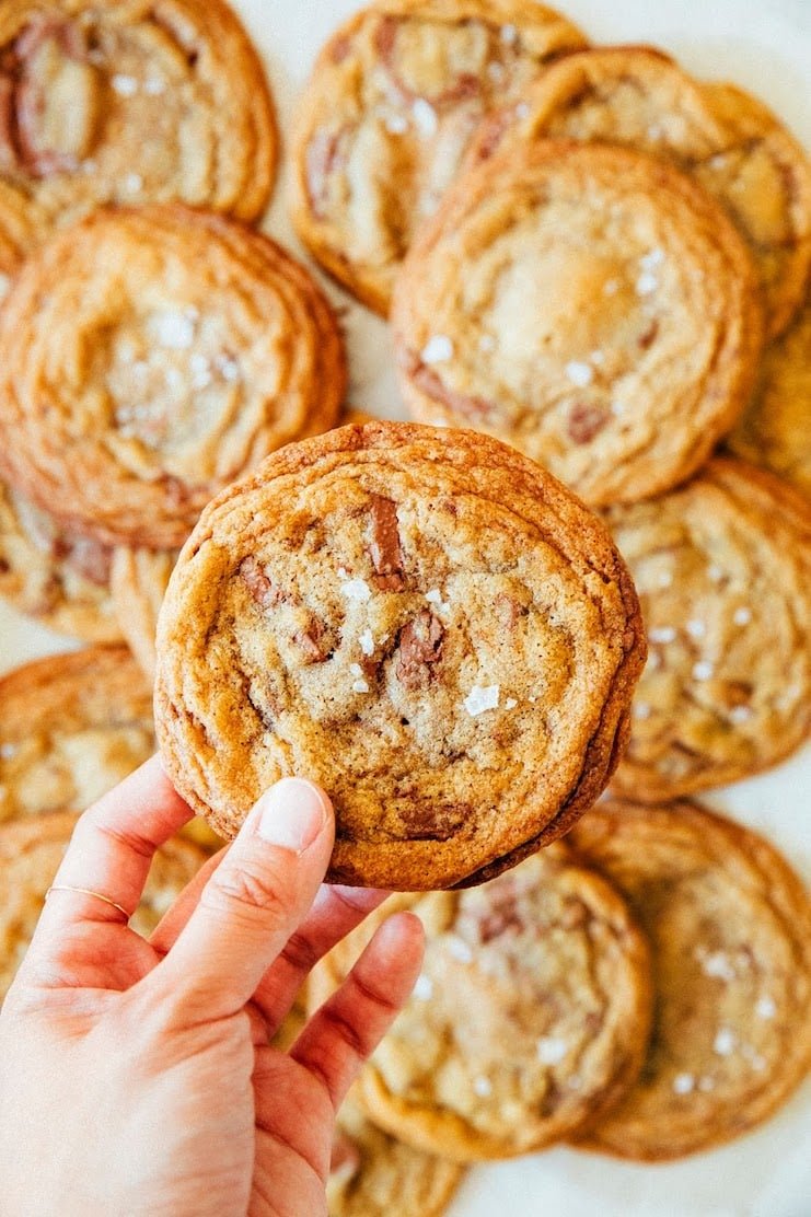 brown butter toffee chocolate chip cookies