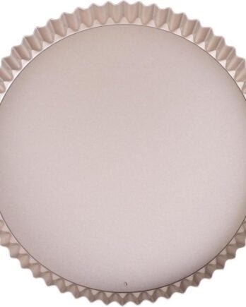 Photo of a 9-inch tart pan with a removable bottom