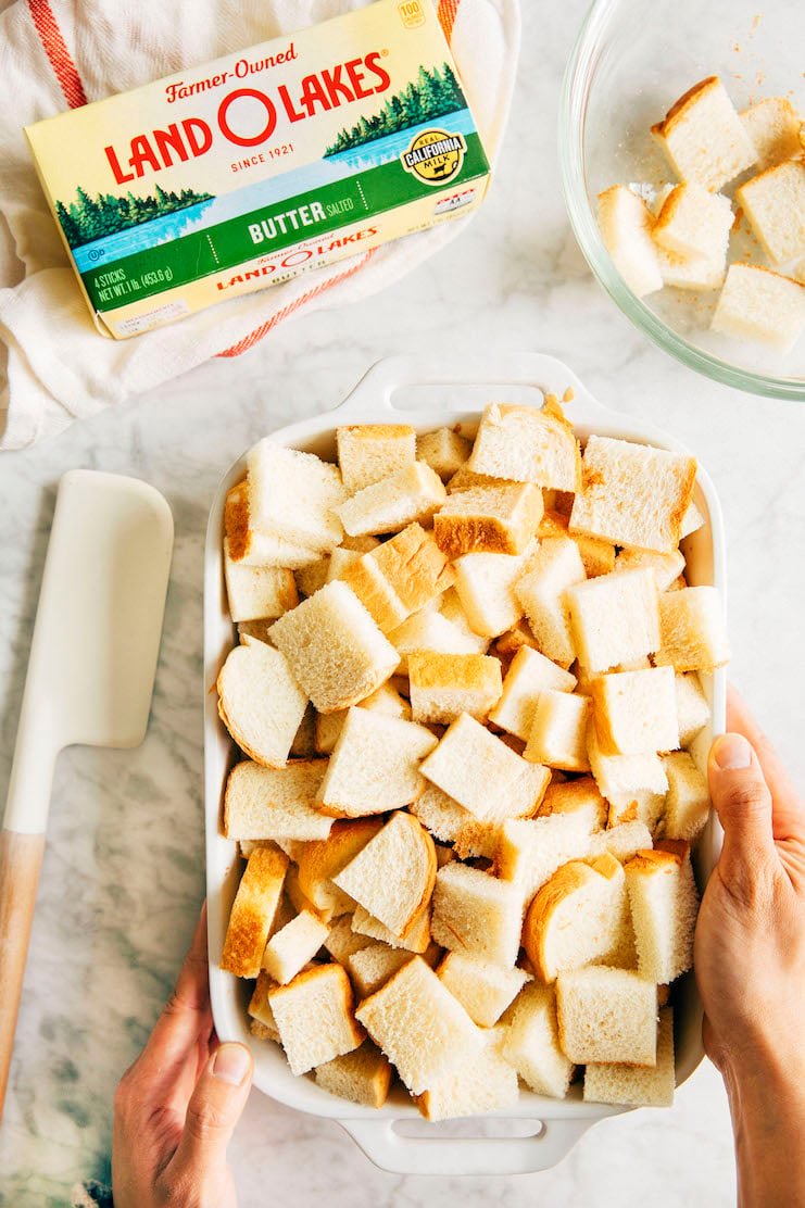 bread pudding with bourbon sauce