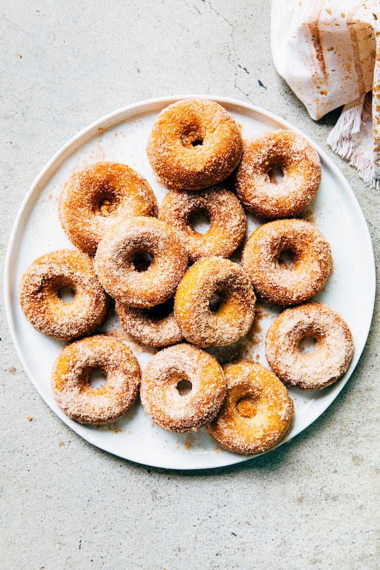 baked apple cider donuts