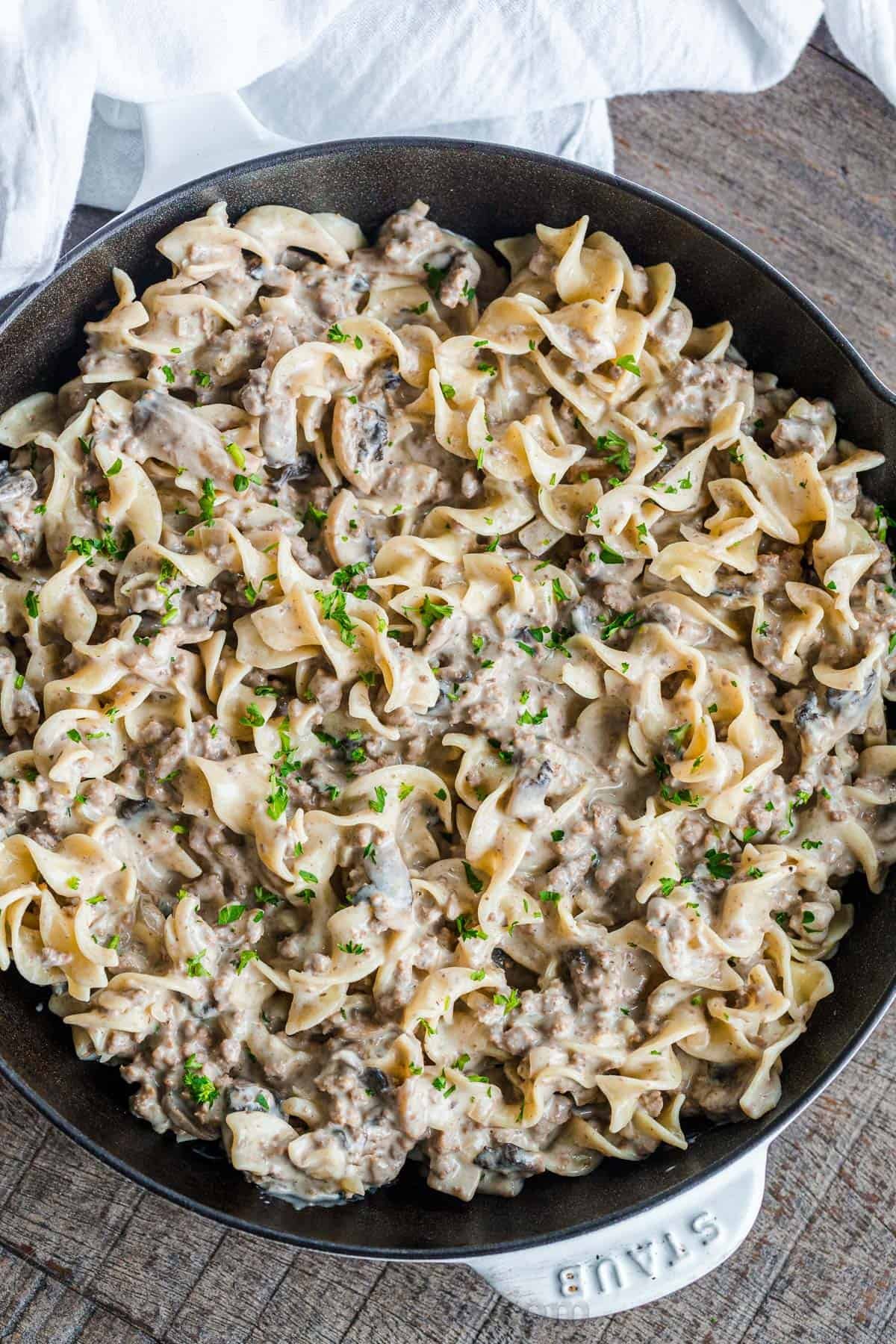 Ground beef stroganoff Ground beef stroganoff in skillet