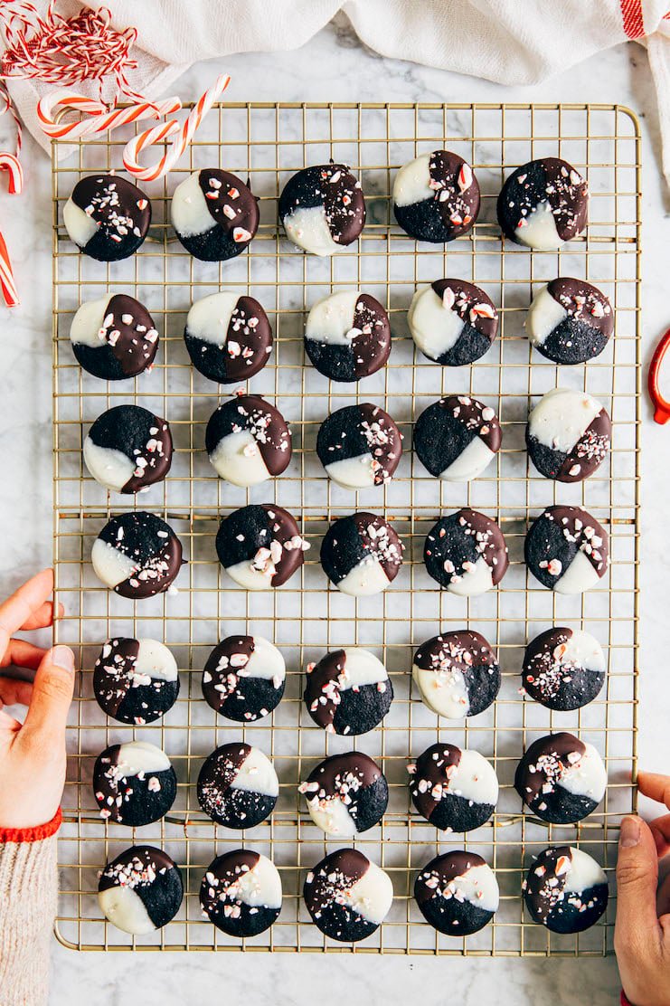 peppermint bark oreos