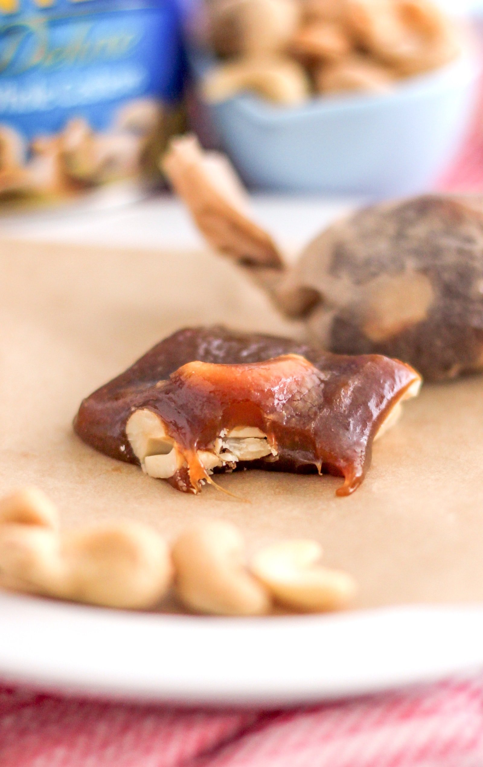 Homemade Decadent Cashew Caramels (refined sugar free, dairy free, vegan) - Healthy Dessert Recipes at Desserts with Benefits