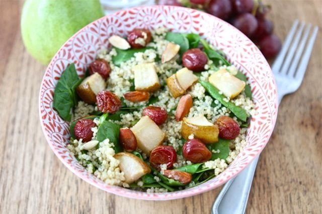 spinach-quinoa-salad-with-roasted-grapes1