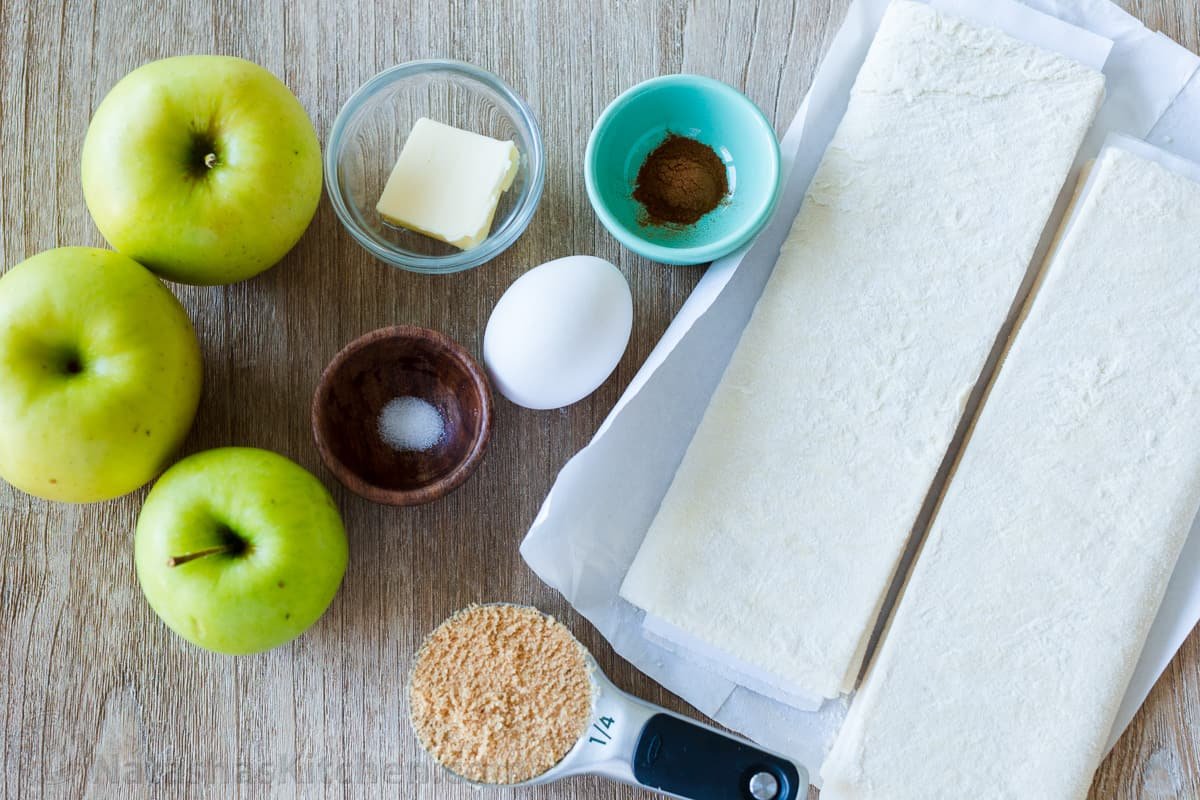 Ingredients for fruit pastry include puff pastry, granny smith apples, butter, egg, sugar, salt and cinnamon