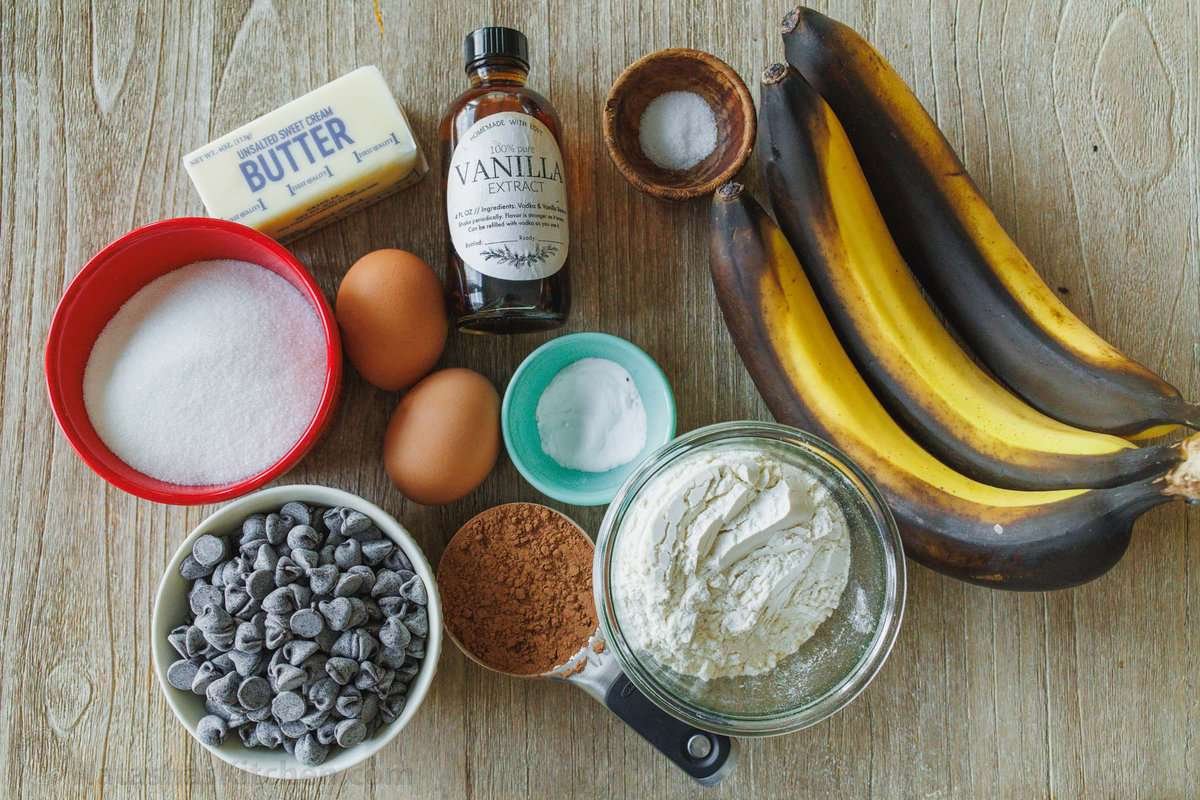 Ingredients to make Chocolate Banana Bread Ingredients to make Chocolate Banana Bread: bananas, cocoa powder, vanilla, chocolate chips, butter, sugar, eggs, flour, salt