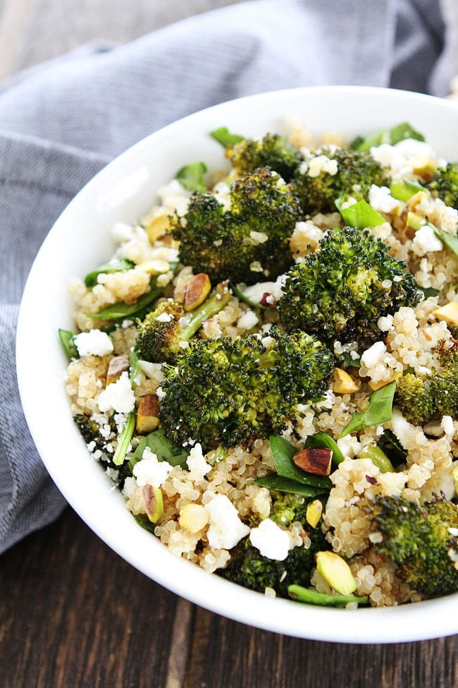 Roasted Broccoli Quinoa Salad Recipe-This easy and healthy salad is great for lunch or dinner! Add it to your menu today! #salad #glutenfree #healthyrecipe #easyrecipe #vegetarian #vegetarianrecipe #broccoli #quinoa Roasted Broccoli Quinoa Salad Recipe in bowl