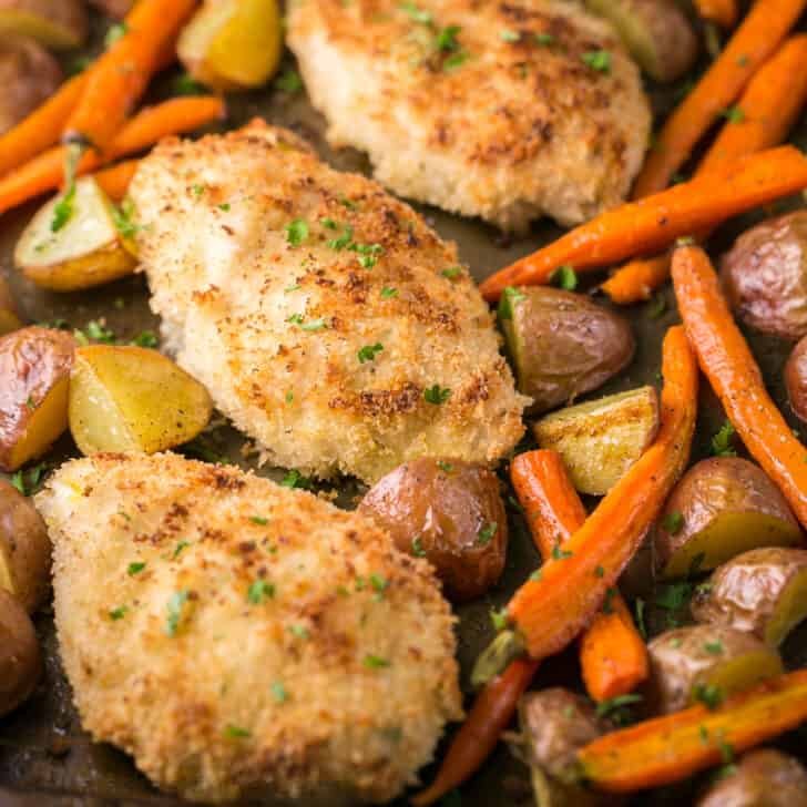Baked chicken and vegetables