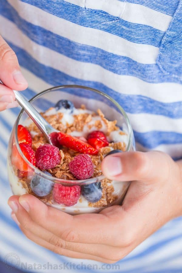 Finally!! Kid-Approved School Lunch Ideas - wholesome and fun to eat! Includes hot school lunch thermos options. Bonus: easy kid-friendly yogurt parfait! | natashaskitchen.com