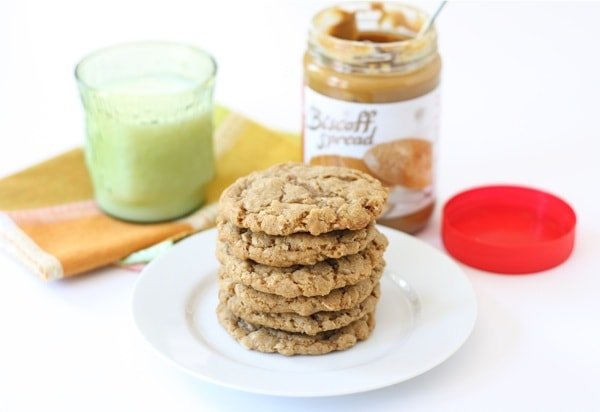 biscoff-oatmeal-cookies5 Biscoff Oatmeal Cookie Recipe