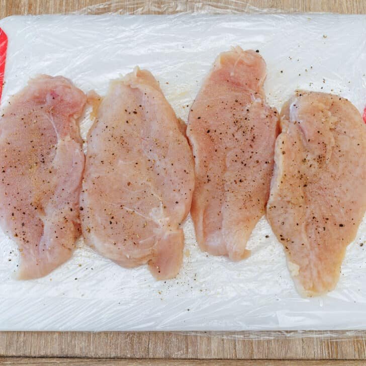Our Chili's copycat Monterey Chicken recipe brings the grilled chicken, tangy BBQ, smoky bacon, and gooey cheese restaurant favorite home to your kitchen. Chicken breasts seasoned with salt, pepper, and garlic powder