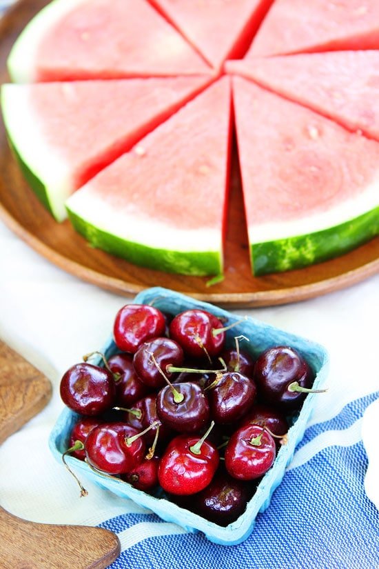 Summer Picnic Recipes and Tips on twopeasandtheirpod.com Summer Picnic