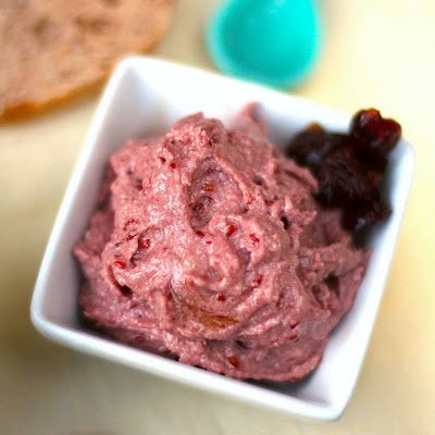 These Healthy Bagel Spreads recipes are full of flavor and so much tastier than butter or cream cheese! They're easy to make and even easier to eat.