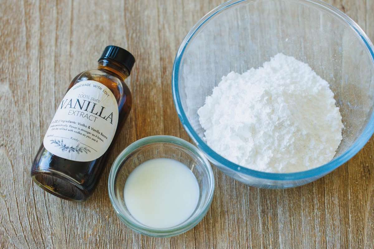 Ingredients to make vanilla glaze How to make vanilla glaze for classic scone recipe