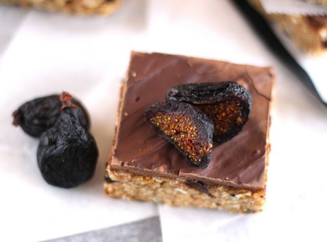 These Healthy Walnut Fig Krispy Treats are chewy, sweet, and satisfying, you'd never know they're refined sugar free, high protein, and gluten free!