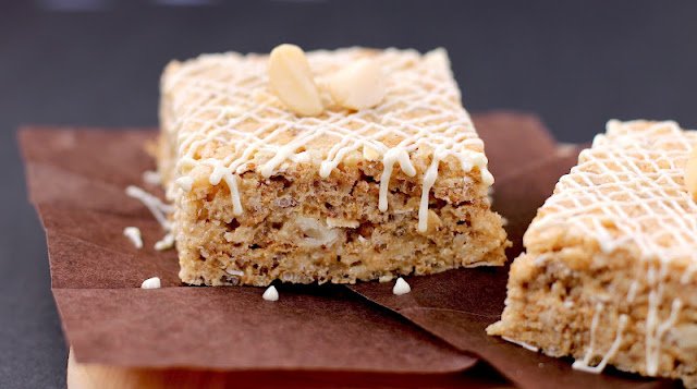 Healthy White Chocolate Macadamia Nut Krispy Treats - Desserts with Benefits