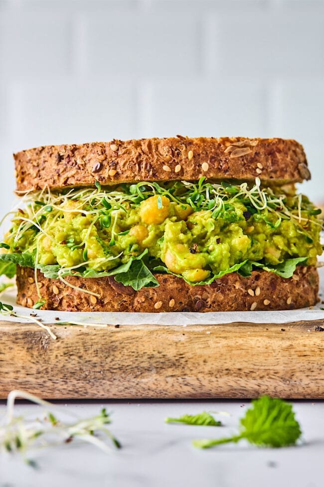 smashed chickpea sandwwich