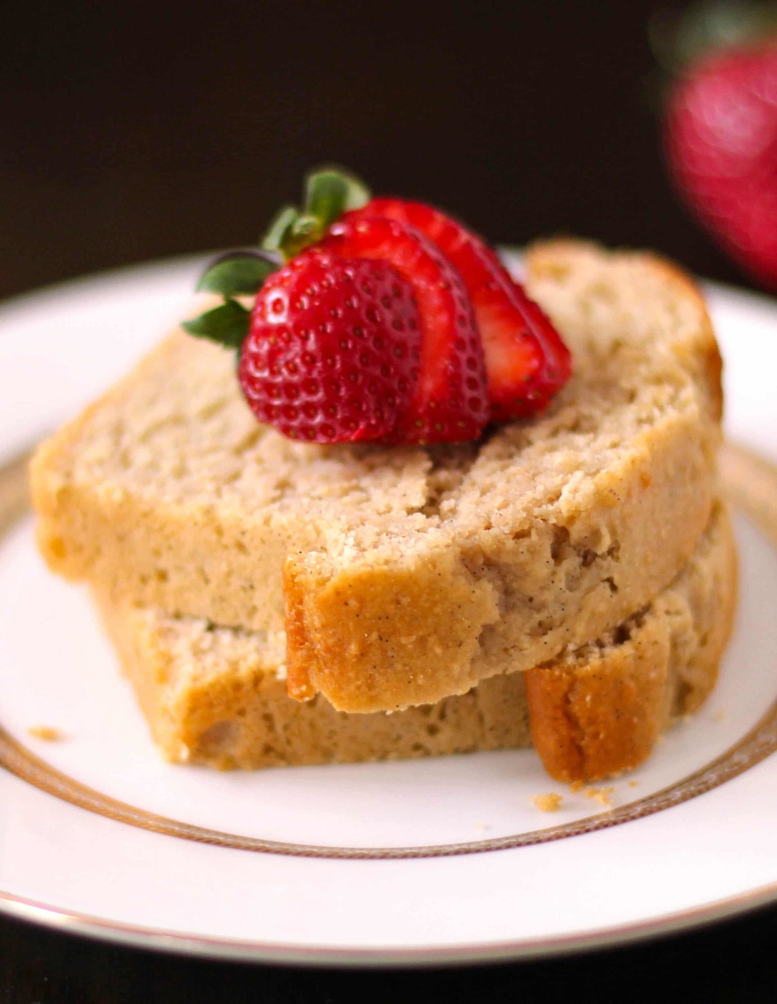 These Healthy Vanilla Bean Pound Cakes are so soft, fluffy, sweet, and buttery, they don't taste guilt free, whole grain, and low sugar one bit!