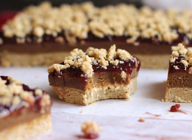 Healthy Peanut Butter and Jelly Shortbread Bars (gluten free, no bake, high protein) - Desserts with Benefits