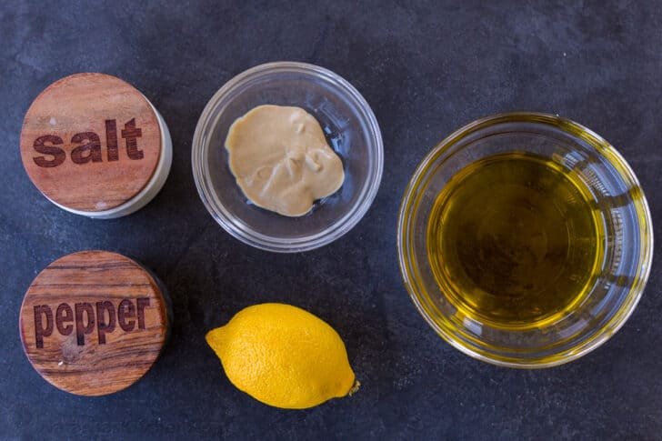 Ingredients for the salad dressing 
