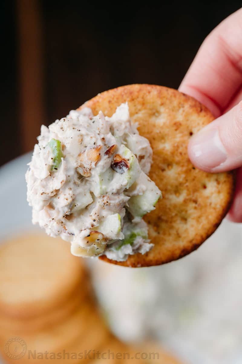 The best tuna salad loaded with flaky tuna, crisp apple, and avocado making it irresistibly creamy. This is our go-to canned tuna salad recipe. Apple Tuna salad served with crackers