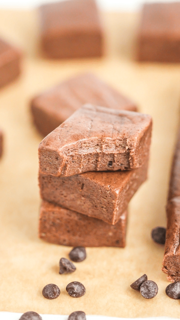 This gluten-free Healthy Nutella Protein Fudge is super sweet, chewy, rich, and delicious, yet it's made without the butter, refined sugar, and corn syrup. -- Healthy Dessert Recipes at the Desserts With Benefits Blog