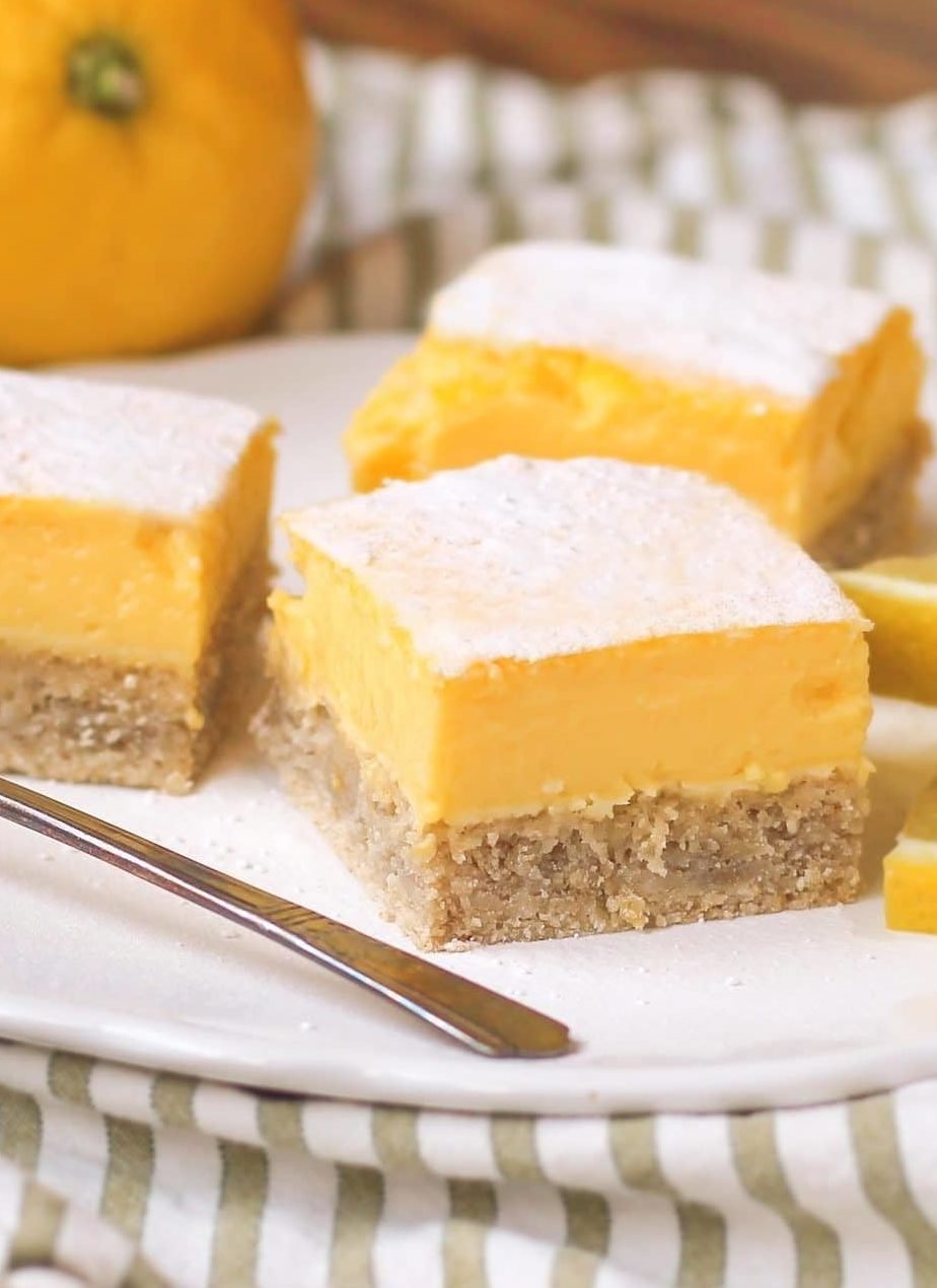 Healthy Lemon Bars (sugar free, gluten free, low fat, high protein) Healthy Lemon Bars (sugar free, gluten free, low fat, high protein)