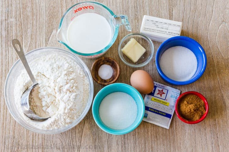 Ingredients for baking cinnamon rolls Ingredients to make cinnamon rolls with quick rice yeast