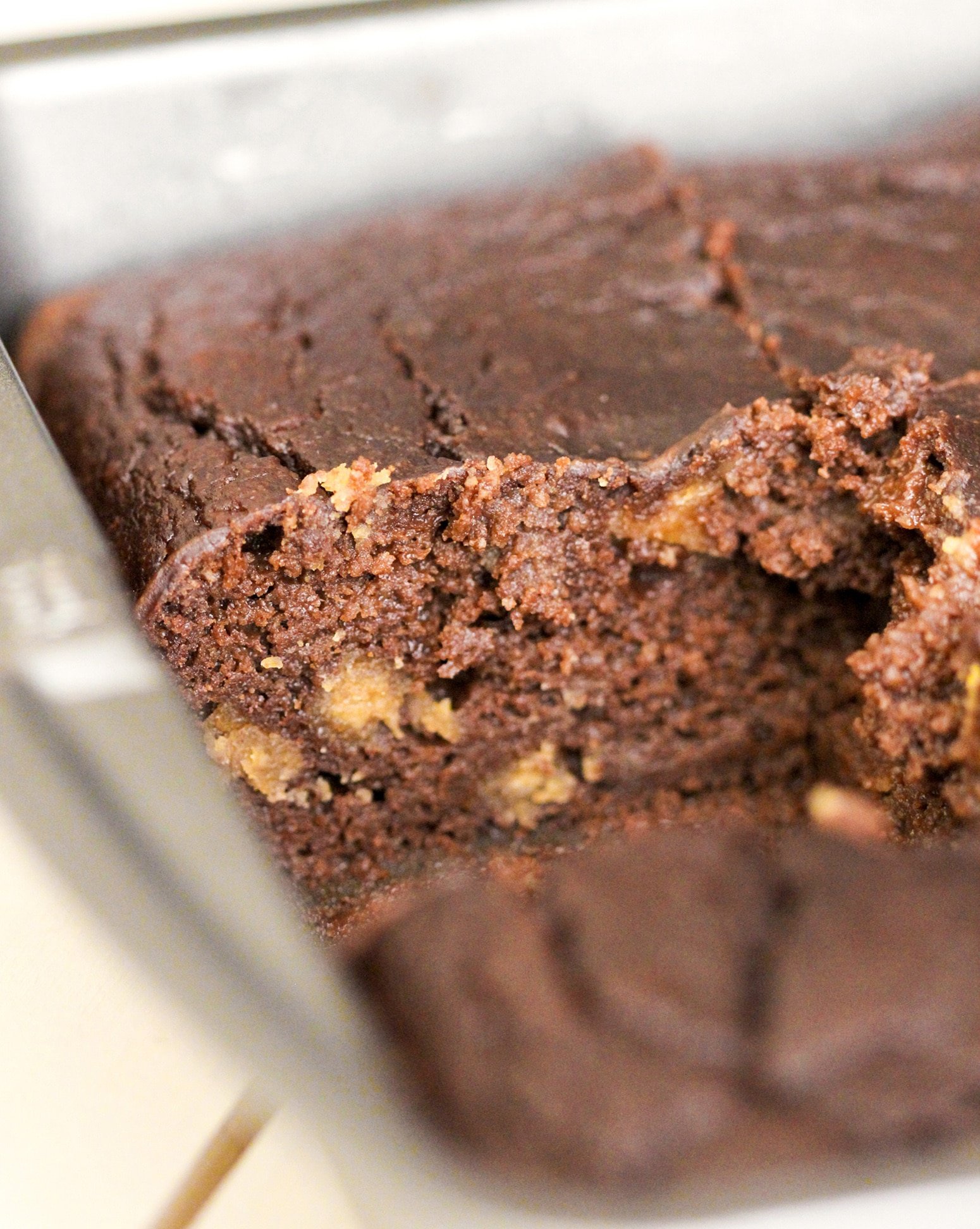 Healthy Peanut Butter Brownies with Homemade Peanut Butter Chips (refined sugar free, low carb, high protein, high fiber, gluten free) - Healthy Dessert Recipes at Desserts with Benefits