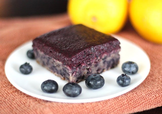 Healthy Blueberry Muffin Blondies with Blueberry Frosting (refined sugar free, low fat, gluten free, vegan) -- Healthy Dessert Recipes at Desserts With Benefits