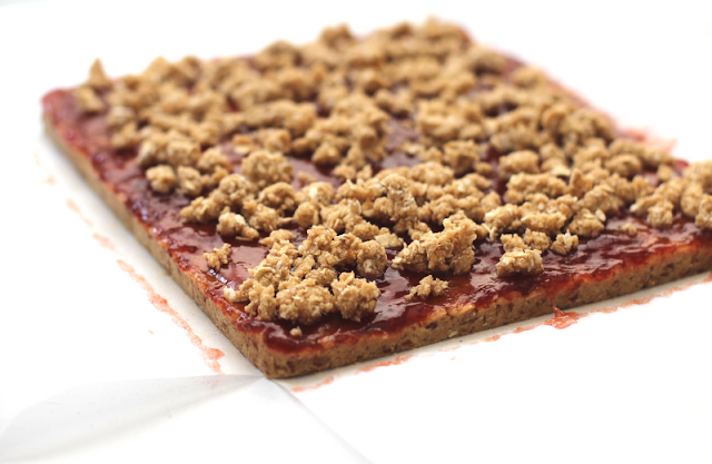These Healthy Jelly Bars are sweet, soft, and full of flavor, but without the sugar and butter. Plus, they're gluten free and don't require any baking!