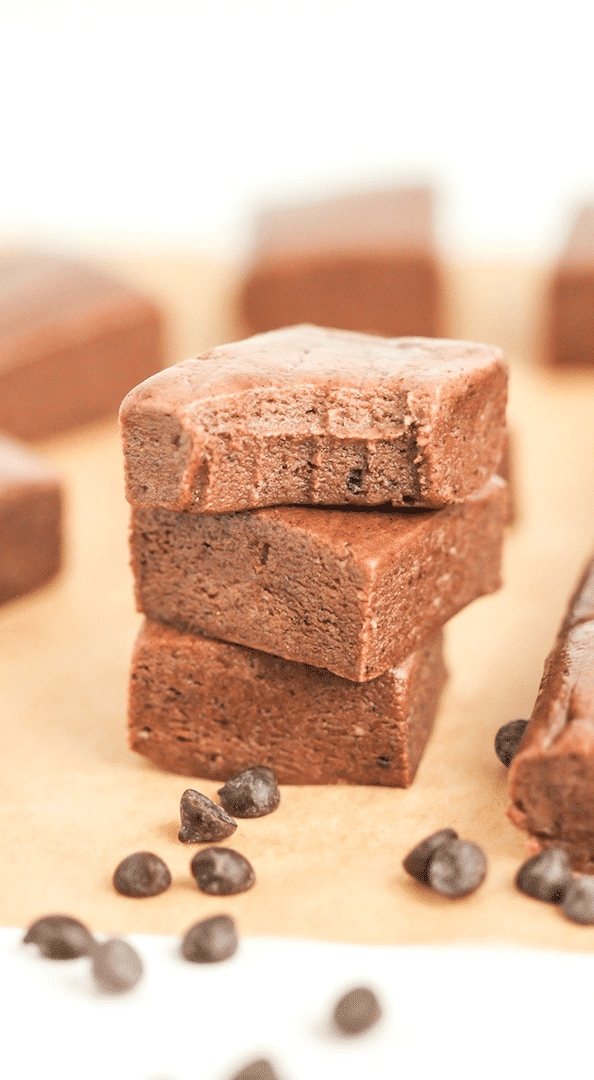 This gluten-free Healthy Nutella Protein Fudge is super sweet, chewy, rich, and delicious, yet it's made without the butter, refined sugar, and corn syrup. -- Healthy Dessert Recipes at the Desserts With Benefits Blog