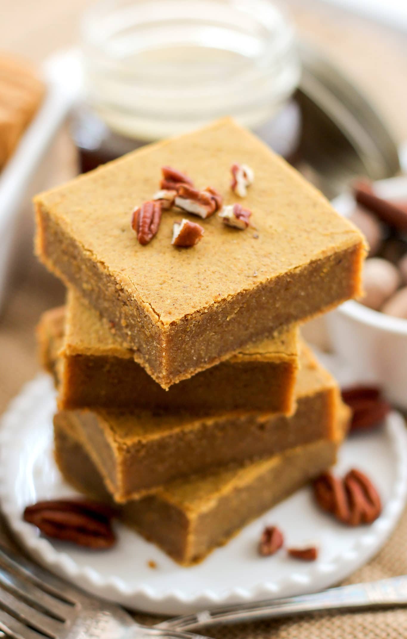 Healthy Pumpkin Blondies (sugar free, high fiber, gluten free, dairy free, vegan) - Healthy Dessert Recipes at Desserts with Benefits