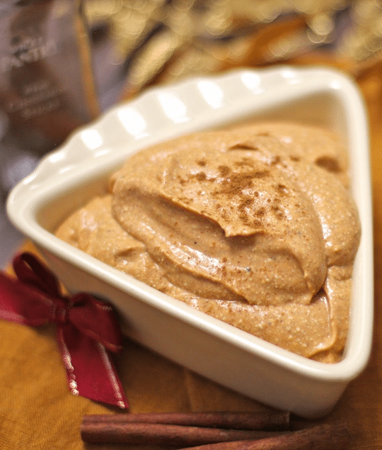 Healthy Pumpkin Pie Cheesecake Dip Recipe | Healthy Dessert Recipes with sugar free, low calorie, low fat, high protein, gluten free, dairy free and vegan options at the Desserts With Benefits Blog (www.DessertsWithBenefits.com)