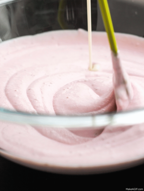Healthy Raspberry Coconut Fudge (refined sugar free, low carb, high protein) - Desserts with Benefits