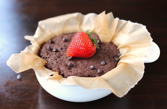 You can make this healthy Single-Serving Chocolate Buckwheat Microwave Cake in 5 minutes flat! It's so good you'd never know it's sugar free & gluten free. | Desserts With Benefits Blog