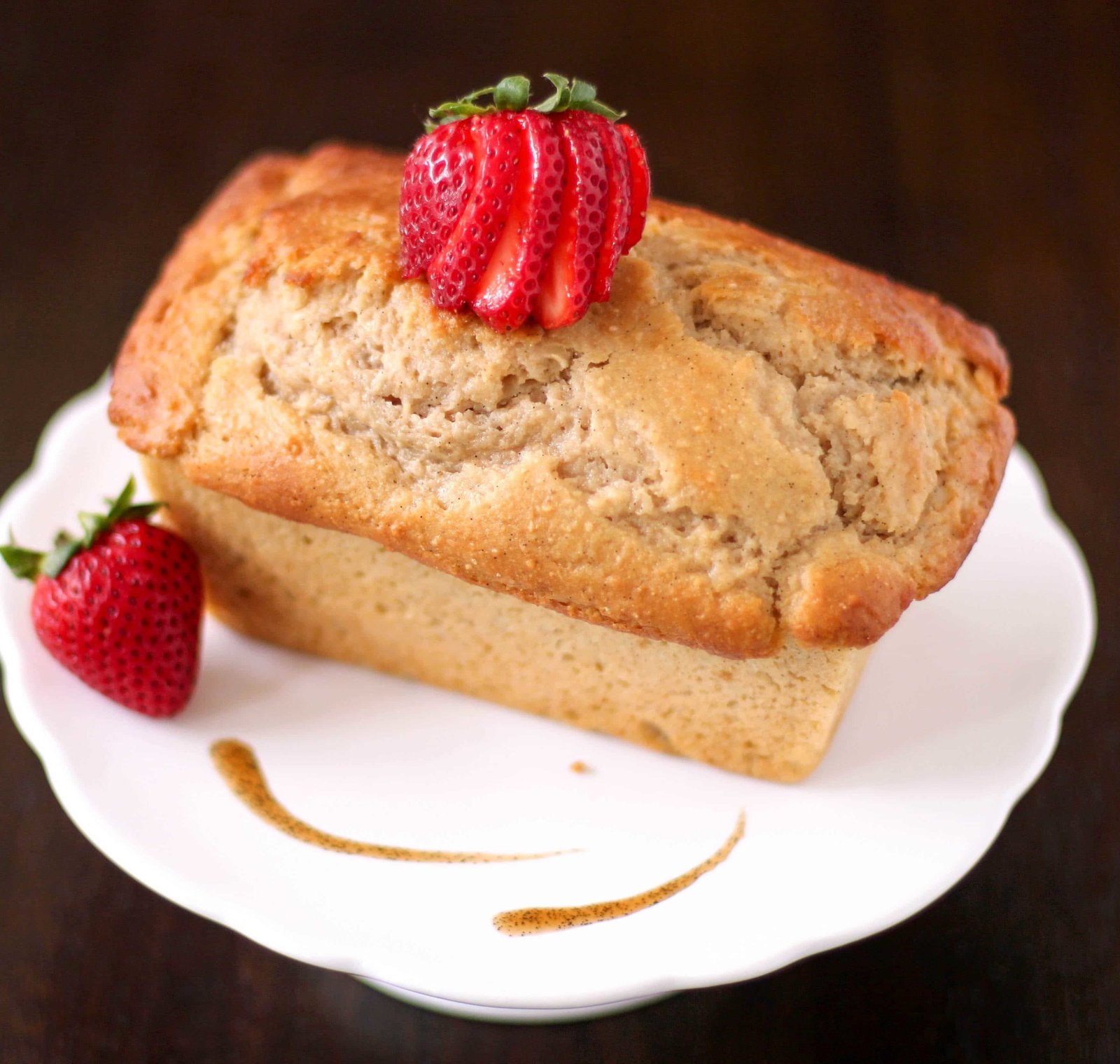 These Healthy Vanilla Bean Pound Cakes are so soft, fluffy, sweet, and buttery, they don't taste guilt free, whole grain, and low sugar one bit!