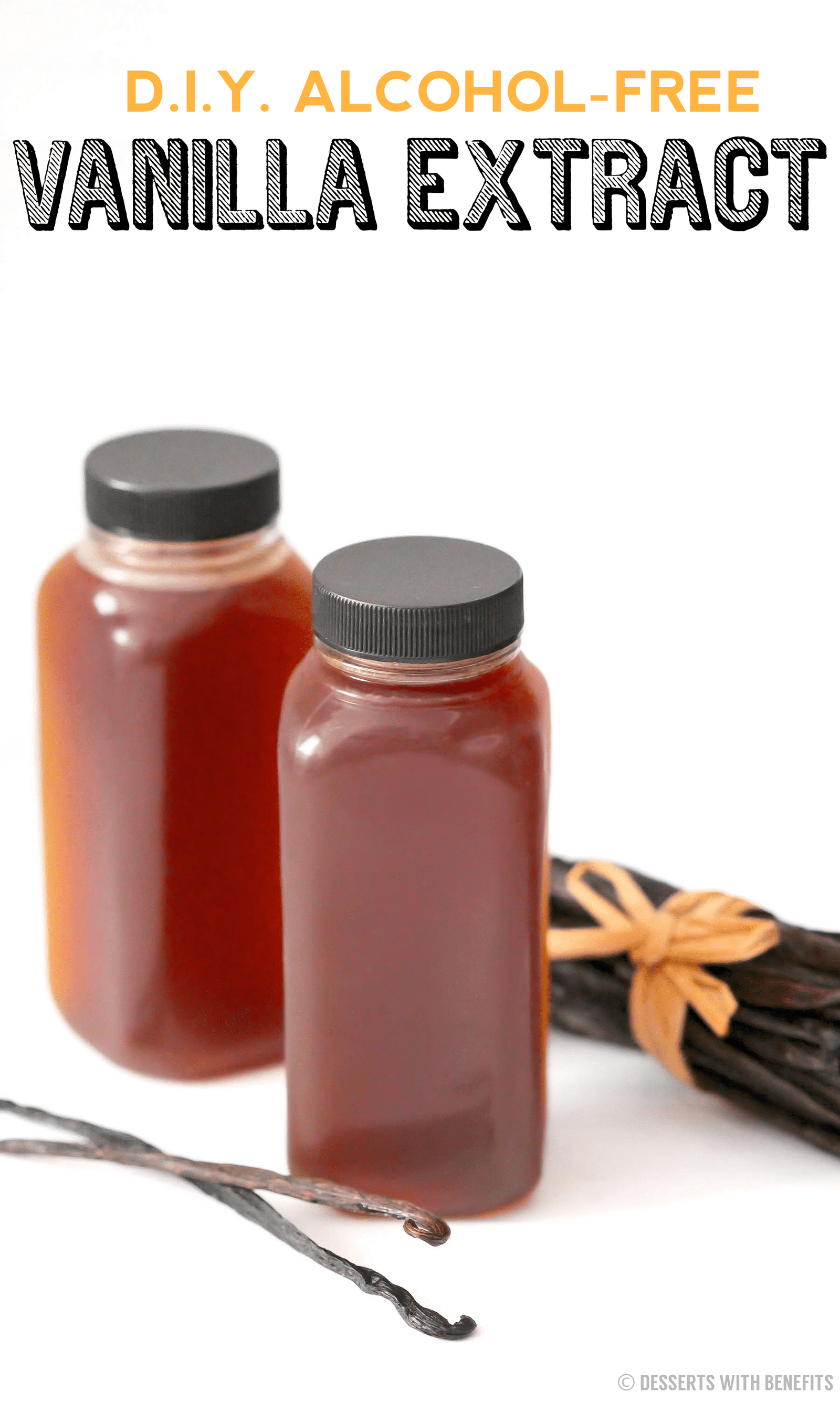Did you know you could make alcohol-free vanilla extract at home? Oh yes! It's easy, it's cheap, it's sugar-free, low-carb, gluten-free and vegan. This recipe is super easy and requires only 3 ingredients. Perfect in cakes, frostings, ice creams and more!