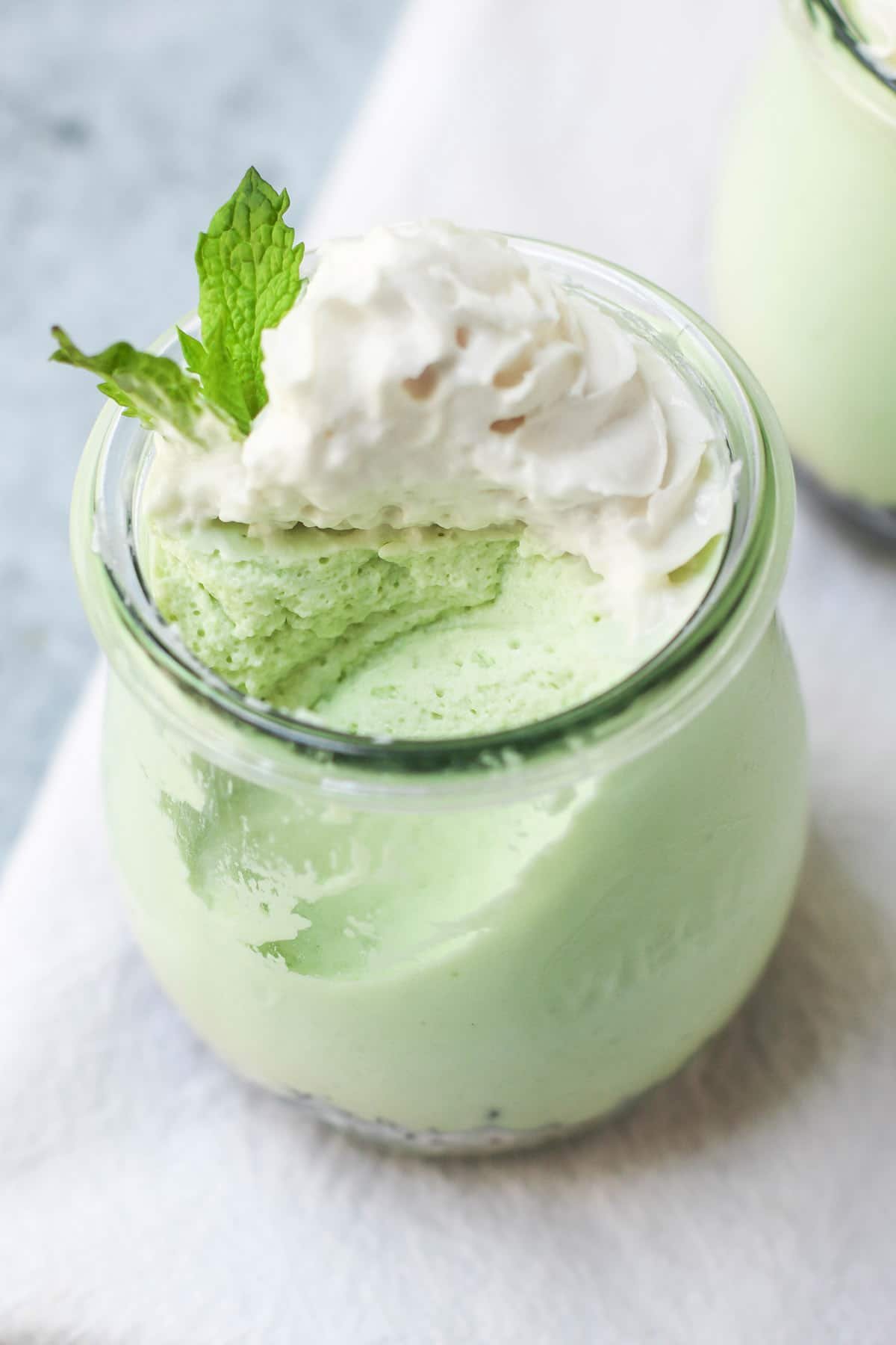 Healthy Easy No-Bake Grasshopper Pudding Cups