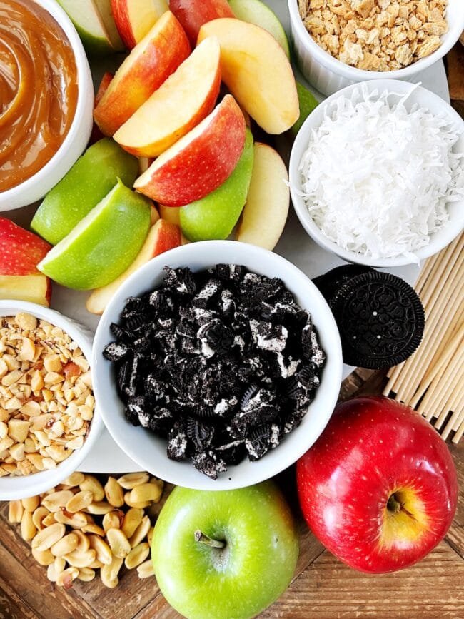 easy caramel apples with toppings