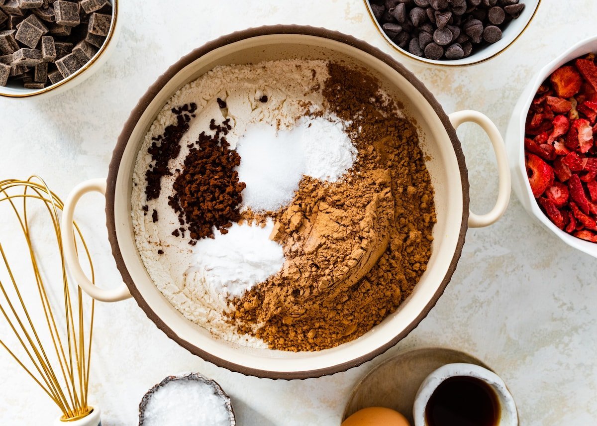 dry ingredients in bowl to make strawberry chocolate cookies.