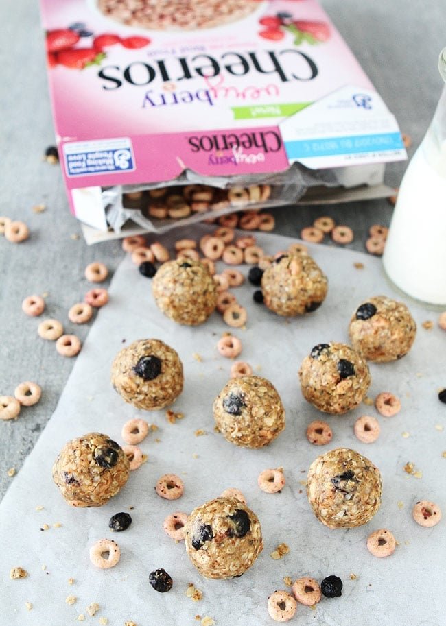No-Bake Berry Energy Bites Recipe on twopeasandtheirpod.com These easy and healthy energy bites are great for breakfast on the go, snack time, or even dessert! No-Bake Berry Energy Bites Recipe