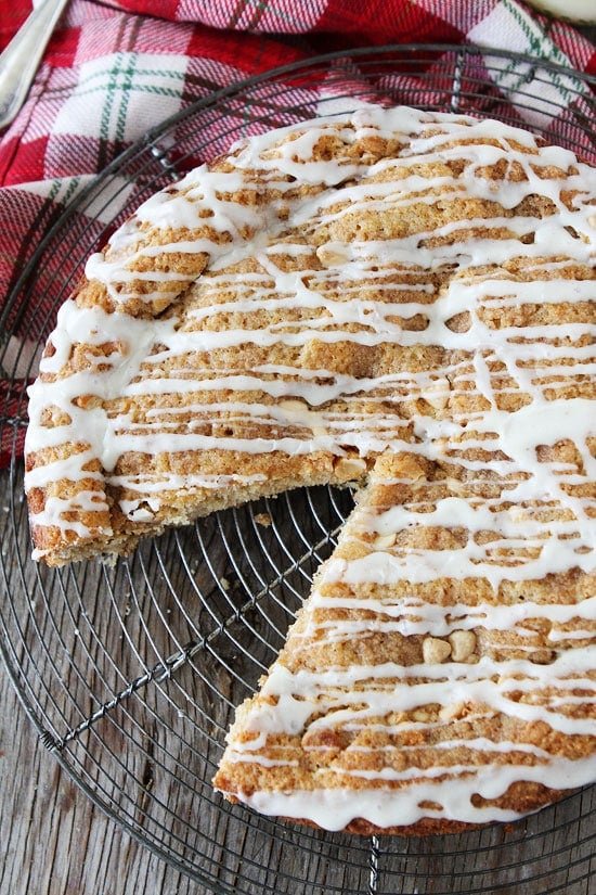 Eggnog White Chocolate Streusel Cake Recipe on twopeasandtheirpod.com This cake is easy to make and perfect for the holiday season! Eggnog White Chocolate Streusel Cake Recipe