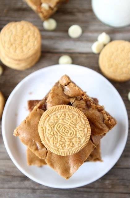 Gingerbread Oreo Blondies with White Chocolate Chips from www.twopeasandtheirpod.com #recipe