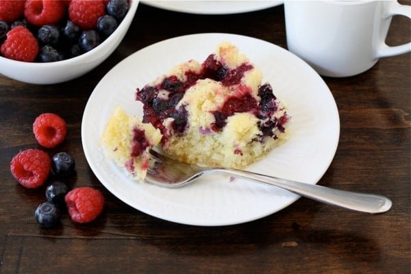 coconut-lime-berry-cake2
