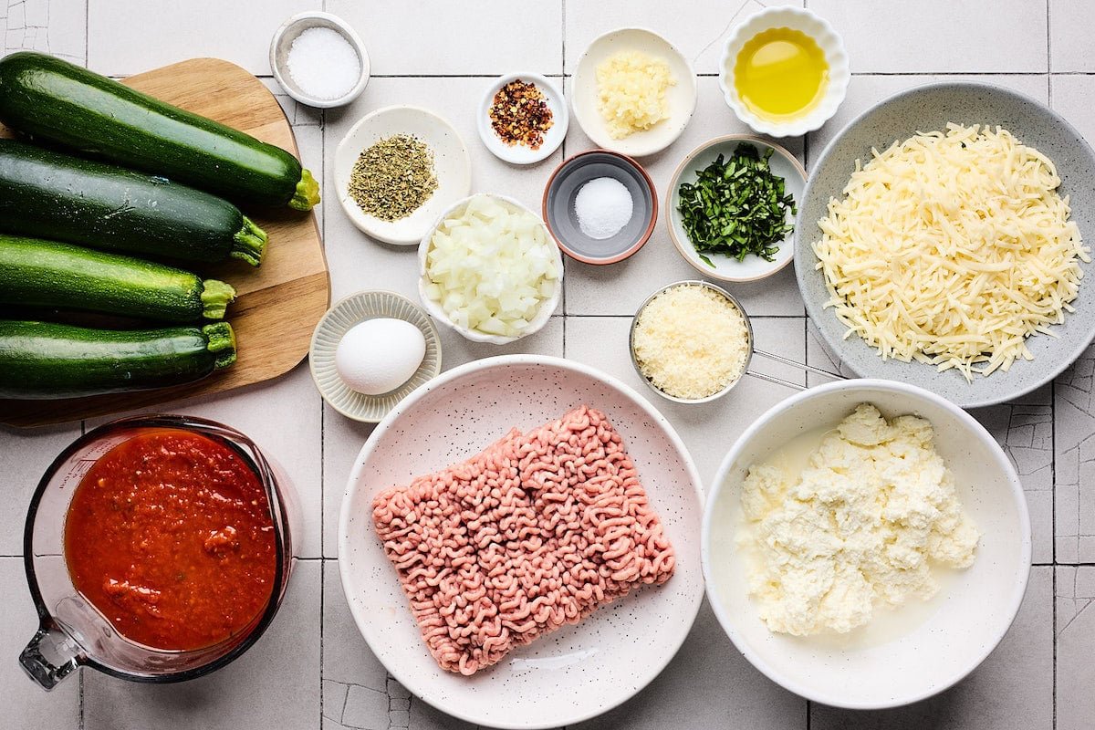 ingredients to make zucchini lasagna. 