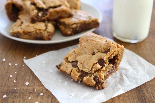chocolate-chip-salted-caramel-cookie-bars2